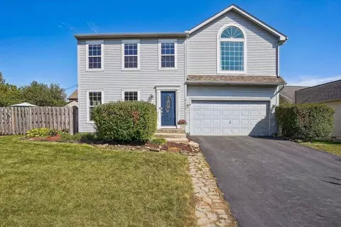 9126 Ellersly Dr, Lewis Center, OH 43035