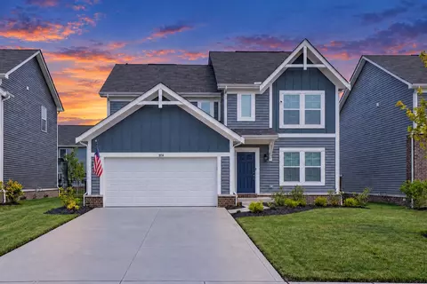 1034 Queen Bee Pl, Grove City, OH 43123
