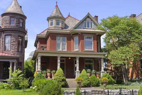 134 Buttles Ave, Columbus, OH 43215
