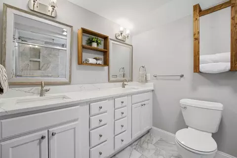 Bath - 1430 Ashdowne Rd, Columbus, OH 43221 photo 2 of 6