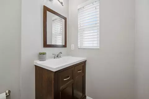 Bath - 1430 Ashdowne Rd, Columbus, OH 43221 photo 1 of 6