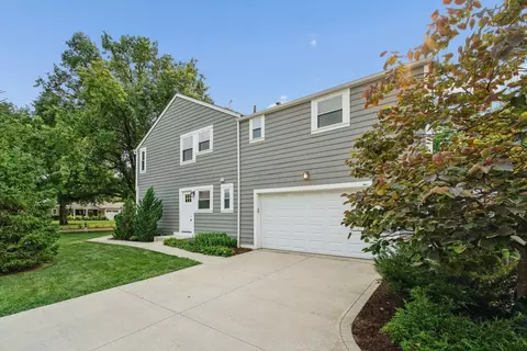 Exterior - 1430 Ashdowne Rd, Columbus, OH 43221 photo 4 of 6