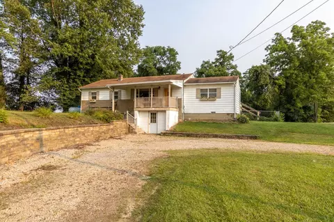 5781 Cincinnati Zanesville Rd NE, Lancaster, OH 43130