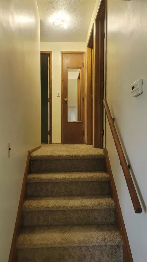 Entry Way - 1392 E Mithoff St, Columbus, OH 43206 photo 1 of 3