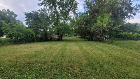 Exterior - 1392 E Mithoff St, Columbus, OH 43206 photo 7 of 7