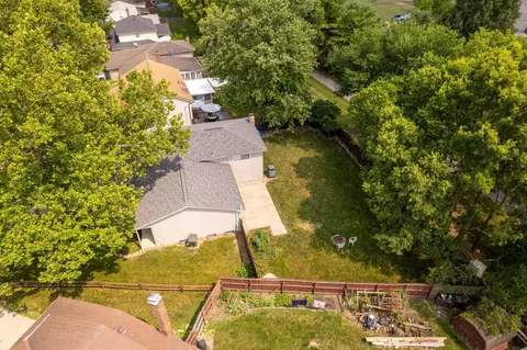 View/Area - 2805 Shellwick Ct, Columbus, OH 43235 photo 3 of 8