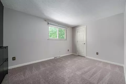 Bedroom - 2805 Shellwick Ct, Columbus, OH 43235 photo 8 of 11