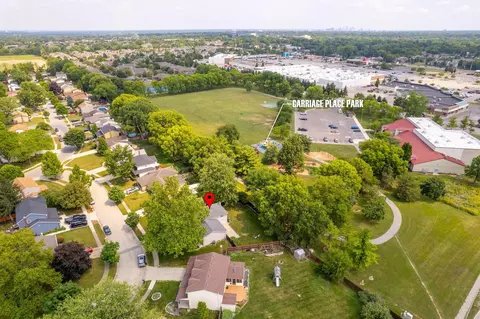 View/Area - 2805 Shellwick Ct, Columbus, OH 43235 photo 2 of 8