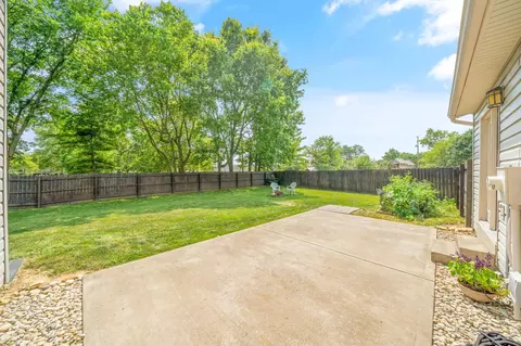 Exterior - 2805 Shellwick Ct, Columbus, OH 43235 photo 8 of 11