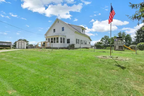 8818 National Rd SE, Thornville, OH 43076