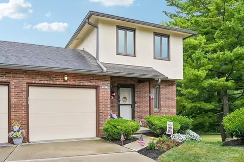 3232 Parkview Cir, Grove City, OH 43123