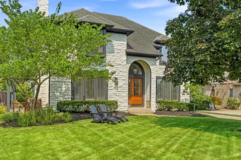 3411 Sunset Dr, Columbus, OH 43221