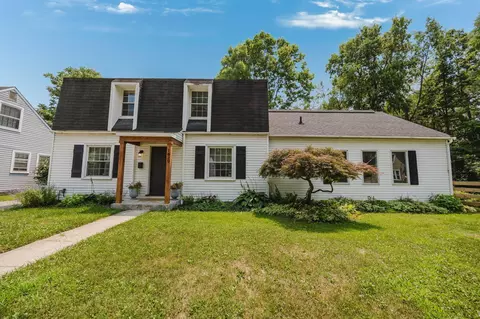 1829 Surrey Pl, Columbus, OH 43219