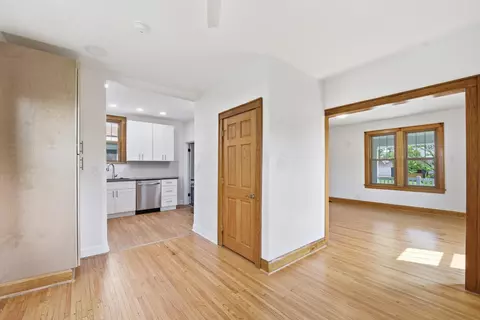Entry Way - 486 E Weber Rd, Columbus, OH 43202 photo 1 of 2