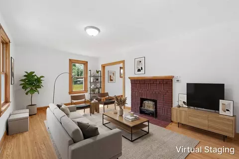 Living - 486 E Weber Rd, Columbus, OH 43202 photo 3 of 4