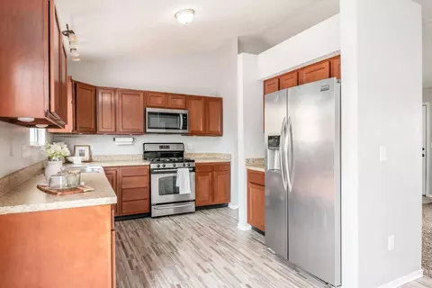 Kitchen - 926 Robmeyer Dr, Columbus, OH 43207 photo 4 of 4