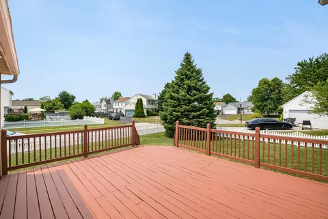 Exterior - 926 Robmeyer Dr, Columbus, OH 43207 photo 10 of 13