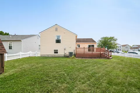 Exterior - 926 Robmeyer Dr, Columbus, OH 43207 photo 5 of 13