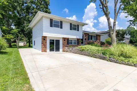 3696 Bader Ct, Westerville, OH 43081