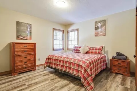 Bedroom - 9789 Bauer Rd, Logan, OH 43138 photo 18 of 29