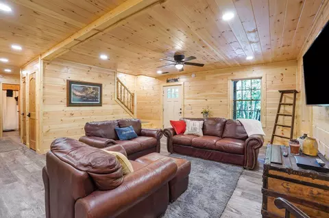 Living - 9789 Bauer Rd, Logan, OH 43138 photo 8 of 18