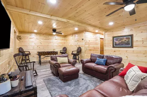 Living - 9789 Bauer Rd, Logan, OH 43138 photo 7 of 18