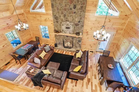 Living - 9789 Bauer Rd, Logan, OH 43138 photo 5 of 18