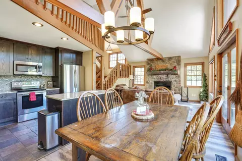 Dining - 9789 Bauer Rd, Logan, OH 43138 photo 6 of 9