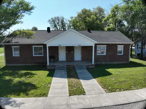 733 W Oakland Ave, Washington Court House, OH 43160
