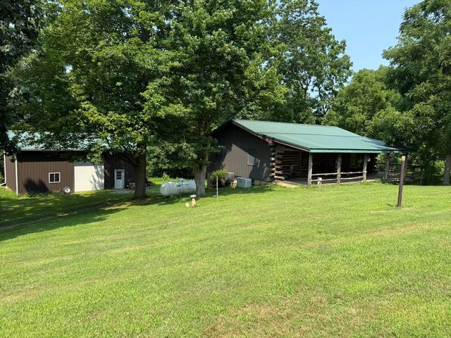 7405 Young Rd, Adamsville, OH 43802