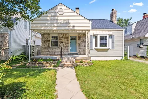 2823 Oaklawn St, Columbus, OH 43224