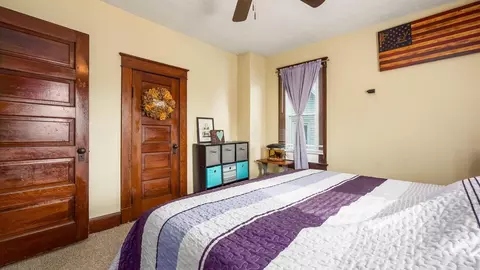 Bedroom - 567 Maple Ave, Newark, OH 43055 photo 2 of 4