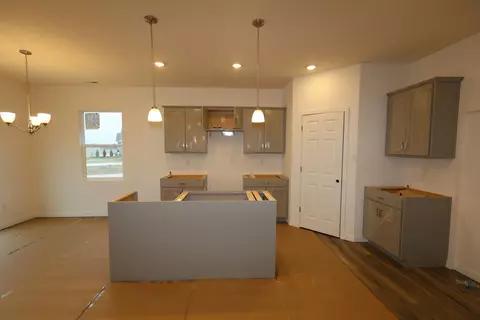 Kitchen - 1171 Brittany Dr, Delaware, OH 43015 photo 3 of 3