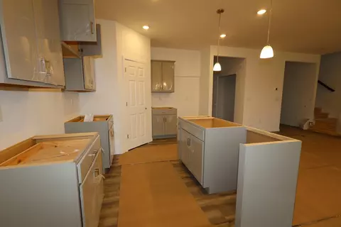 Kitchen - 1171 Brittany Dr, Delaware, OH 43015 photo 1 of 3