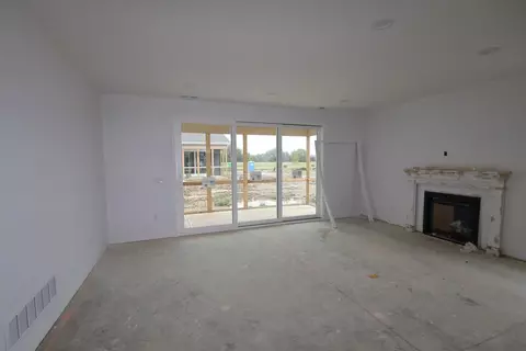 Living - 4529 Corsican Loop E, Hilliard, OH 43026 photo 2 of 3