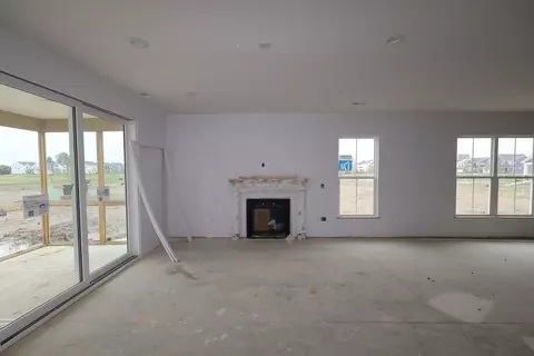 Living - 4529 Corsican Loop E, Hilliard, OH 43026 photo 1 of 3
