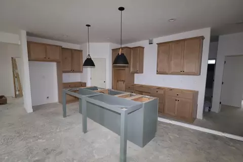 Kitchen - 4529 Corsican Loop E, Hilliard, OH 43026 photo 1 of 2