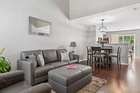 320 Dysar Run Dr #23, Blacklick, OH 43004