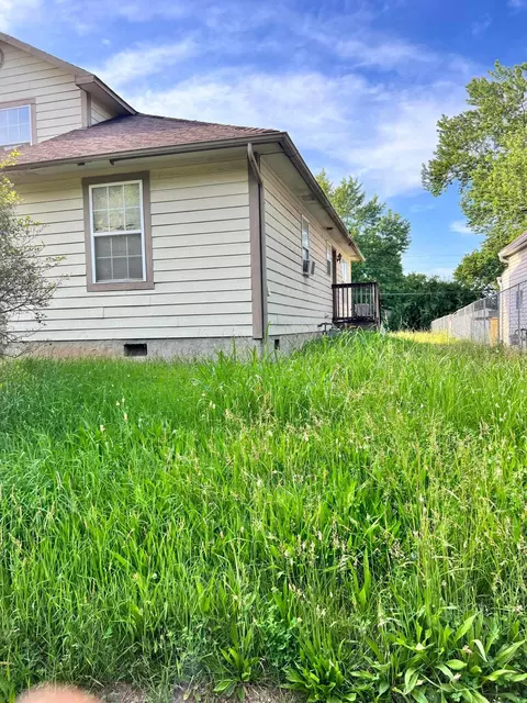 Exterior - 584 Koebel Ave, Columbus, OH 43207 photo 3 of 8