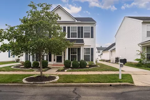 2372 Bloxom St, Grove City, OH 43123