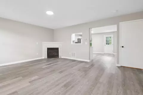 Living - 235 Haystack Ave, Pataskala, OH 43062 photo 3 of 5