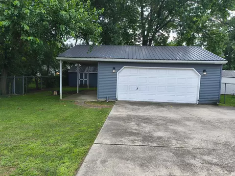 335 E Farming E St, Marion, OH 43302 photo 2