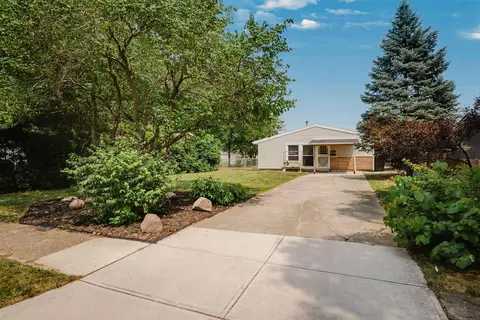 880 Mark Pl, Columbus, OH 43204