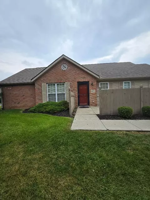 4279 Cobbleton Grove Cir #3, Canal Winchester, OH 43110