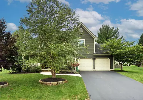 295 Gurgun Ln, Westerville, OH 43081