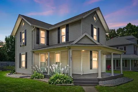 102 W Pike St, Christiansburg, OH 45389