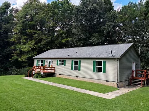 39088 Mcdaniel Rd, Nelsonville, OH 45764