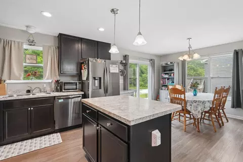 Kitchen - 1751 Declaration Dr W, Lancaster, OH 43130 photo 2 of 4