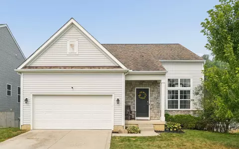 Exterior - 1751 Declaration Dr W, Lancaster, OH 43130 photo 3 of 7