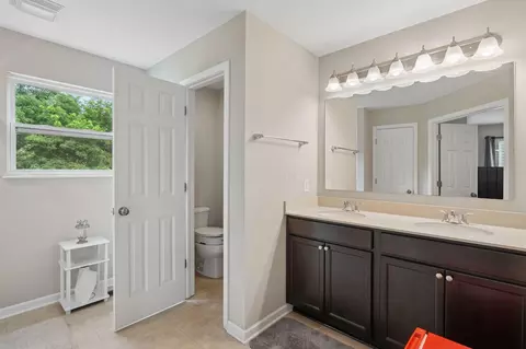 Bath - 1751 Declaration Dr W, Lancaster, OH 43130 photo 1 of 4